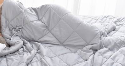 Can a Weighted Blanket be too Heavy? | Comforter Set Reviews