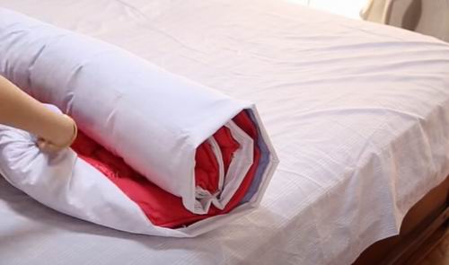 what is down alternative comforter made of